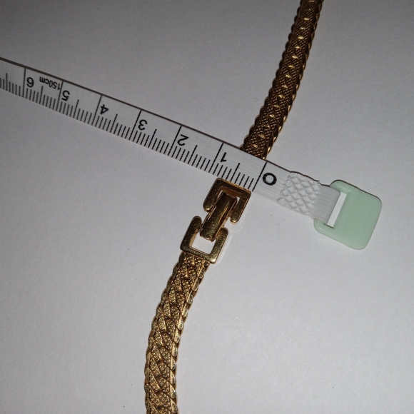 Vintage Monet EUC 16" 18K Gold Plated Herringbone Chain Necklace - Picture 9 of 11